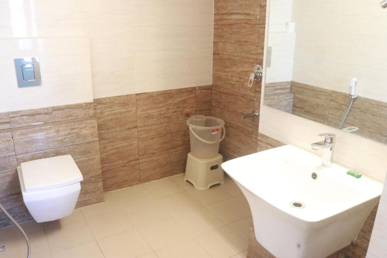 Hotel Starline Guwahati Exterior foto